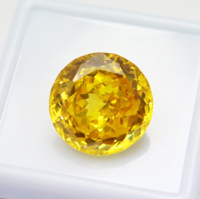Yellow Topaz (Pukhraj) – natural topaz stone